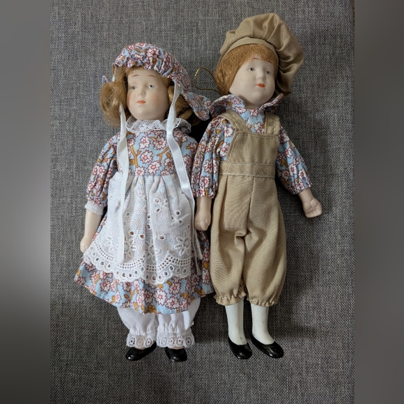 Other - Vintage Porcelain Doll Set